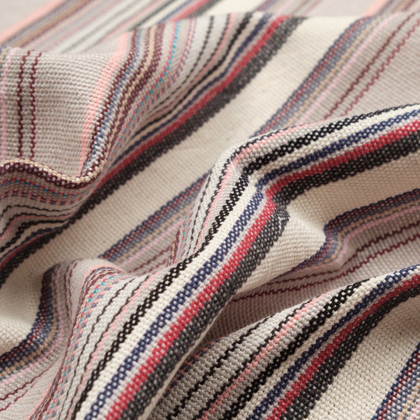 Royal Peshtemal / White-Grey-Red