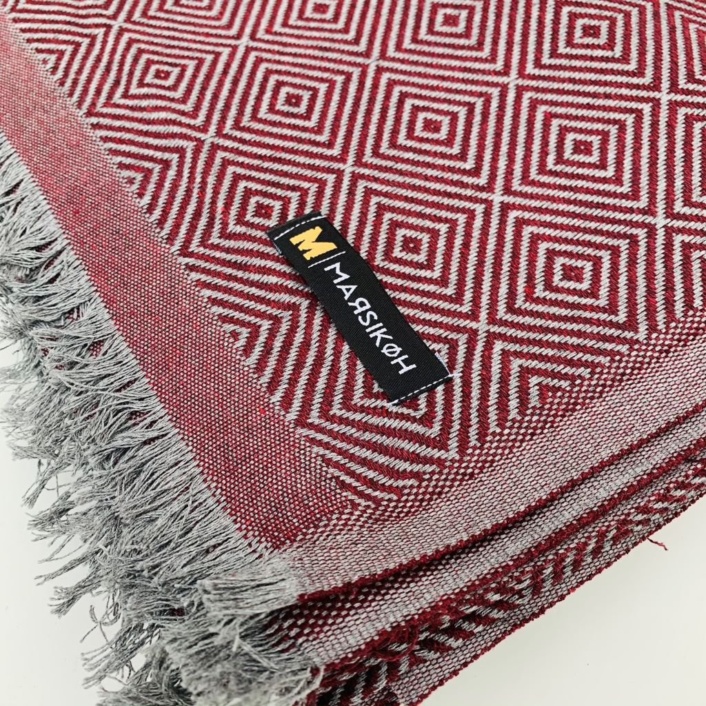 Carré blanket burgundy colour